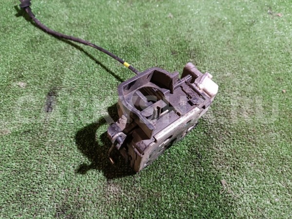 Замок двери передней правой Fiat Albea 