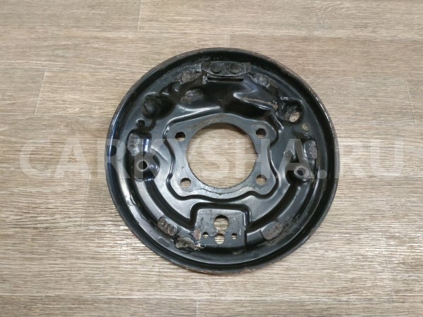 Щит опорный задний левый Ford Focus 