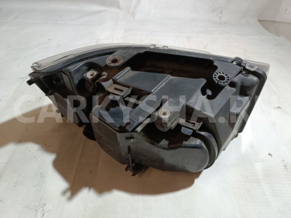 Фара левая Land Rover Freelander 