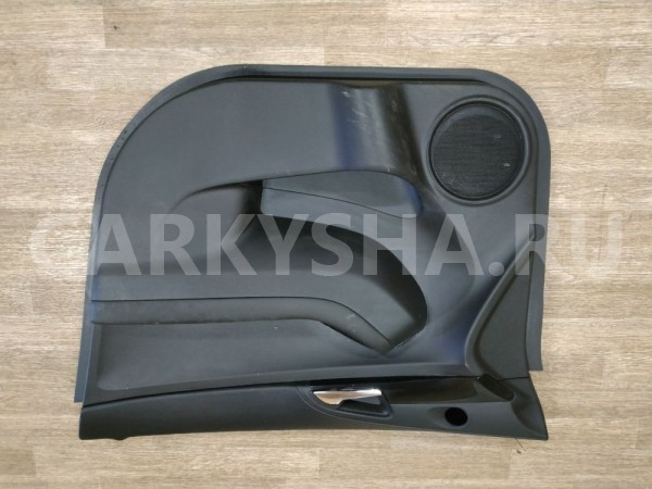 Обшивка двери передней правой Chevrolet Orlando 