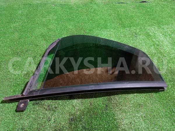 Стекло двери задней правой (форточка) Volkswagen Golf 