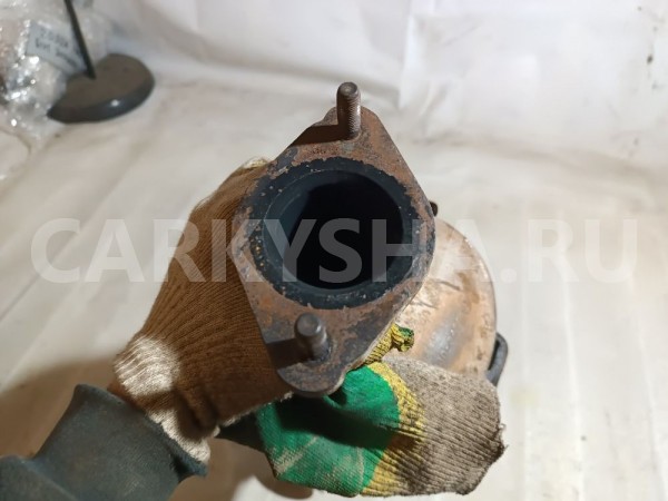 Приемная труба выхлопа Ssang Yong Korando оригинальный номер 2420034110