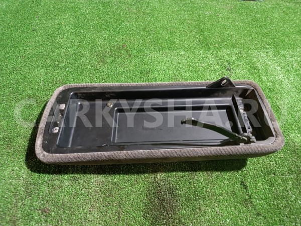 Подлокотник Nissan Cefiro 