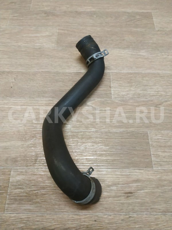 Патрубок радиатора охлаждения нижний Ford Focus 