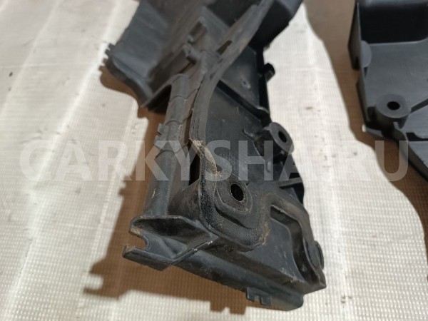 Крепление АКБ (корпус/подставка) Land Rover Range Rover оригинальный номер DWM500041