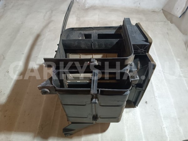 Корпус радиатора отопителя Nissan Primera 