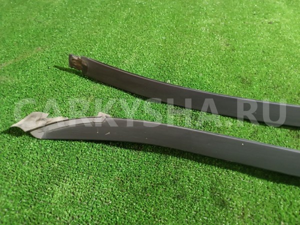 Молдинг лобового стекла Opel Astra 