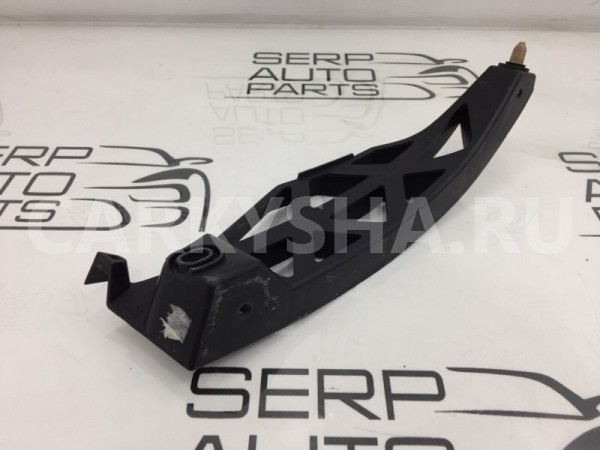 Крепление бампера заднее правое Skoda Octavia A5 Skoda Octavia 