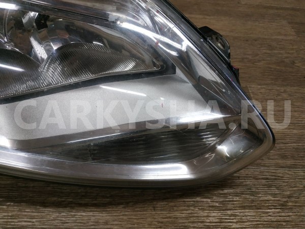 Фара правая Ford Focus 