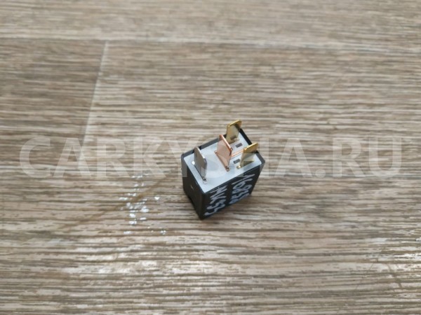 Реле Toyota Avensis 