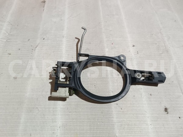 Кронштейн ручки Mitsubishi Outlander 