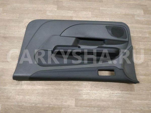 Обшивка двери передней правой Ford Focus 