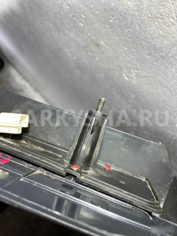 Дополнительный стоп сигнал Hyundai Sonata IV(EF) Hyundai Sonata оригинальный номер 927503D0