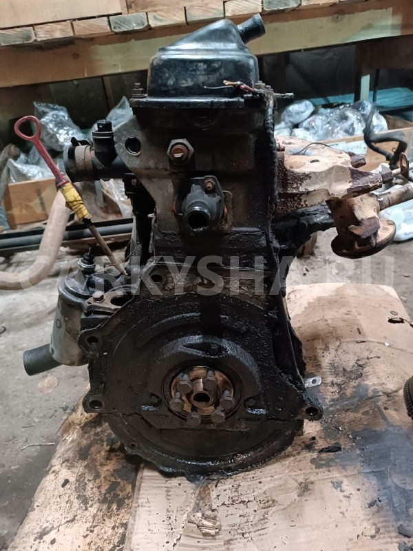 Двигатель в сборе Volkswagen Passat оригинальный номер 051100031MX