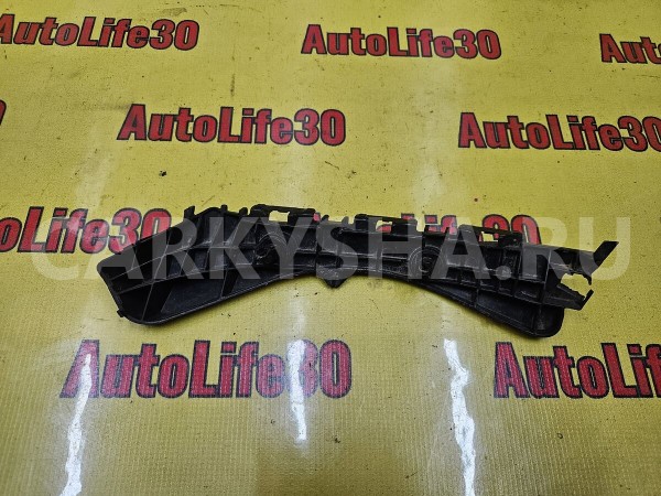 Кронштейн заднего бампера левый Toyota Auris оригинальный номер 5257612150