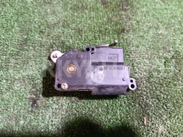 Моторчик заслонки отопителя Suzuki Cultus 