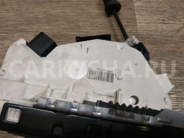 Замок двери передней правой Volkswagen Tiguan 