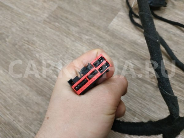 Проводка двери задней правой Land Rover Freelander 