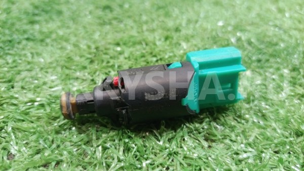 Датчик включения стоп-сигнала Citroen C3 FC TU5JP4 Citroen C3 