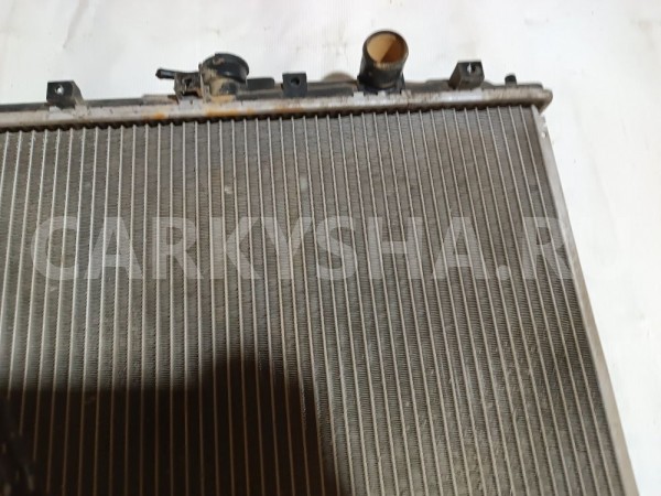 Радиатор охлаждения Mitsubishi Diamante 