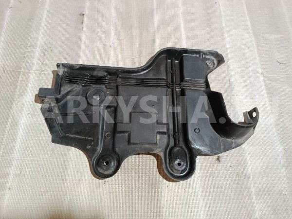 Пыльник двигателя боковой левый Nissan Cube 