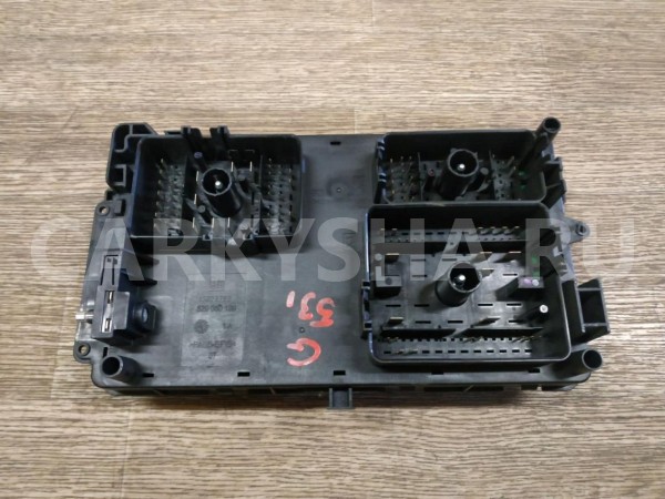 Блок предохранителей подкапотный Chevrolet Orlando 