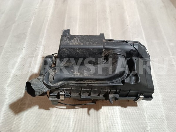 Корпус воздушного фильтра Volvo S40 