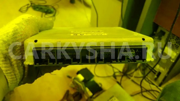 Блок управления акпп Toyota Celsior 