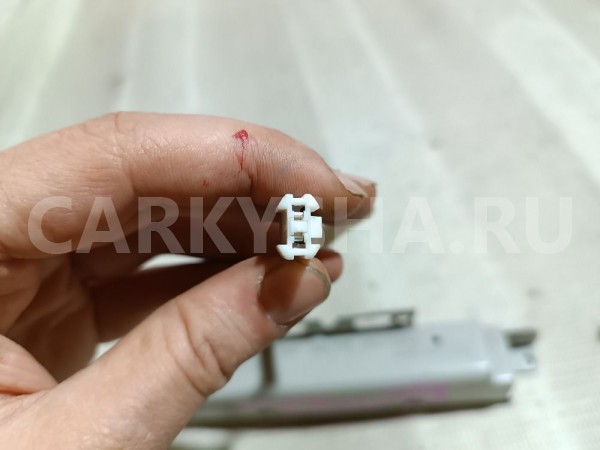 Фонарь задний (стоп сигнал) Nissan Almera 