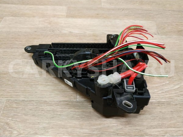 Блок предохранителей салонный BMW 5er 