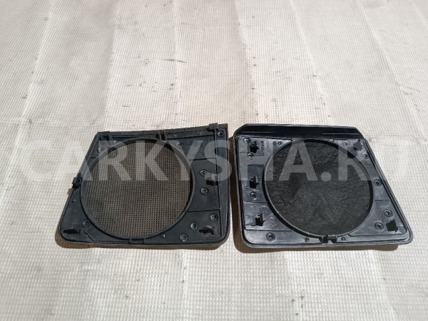 Накладка (кузов внутри) Volkswagen Passat оригинальный номер 357857247