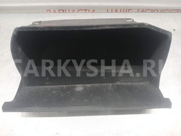 Бардачок Toyota Avensis 