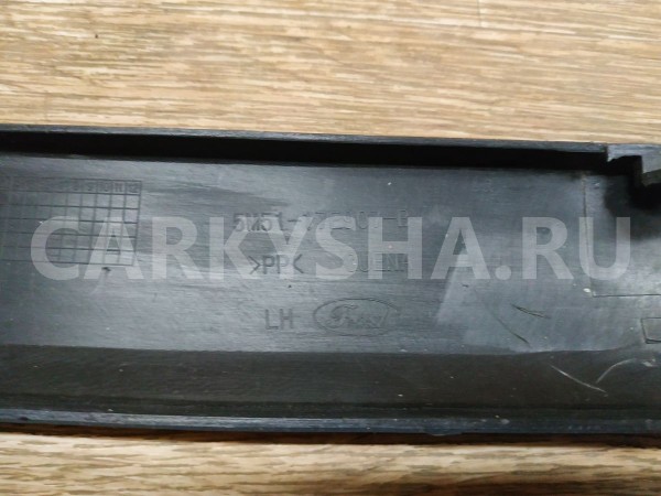 Накладка переднего бампера левая Ford Focus 