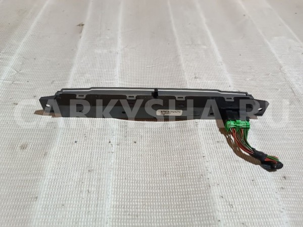 Кнопка многофункциональная Land Rover Range Rover оригинальный номер YUL500860WUX