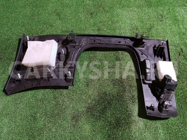 Накладка (кузов внутри) Ford Mondeo оригинальный номер 1891344