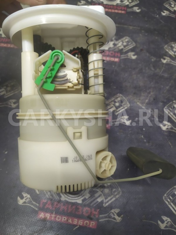 Топливный насос Рено Сандеро Степвей Renault 14 оригинальный номер 172024388R