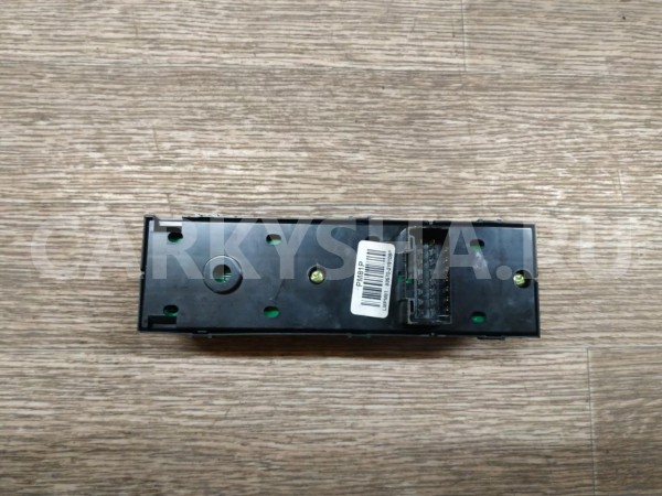 Блок управления стеклоподъемниками Hyundai ix35 
