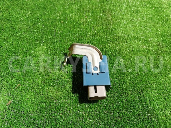 Блок управления центральным замком Toyota Windom 