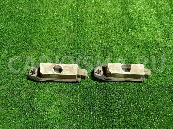 Фонарь подсветки номера Toyota Windom 