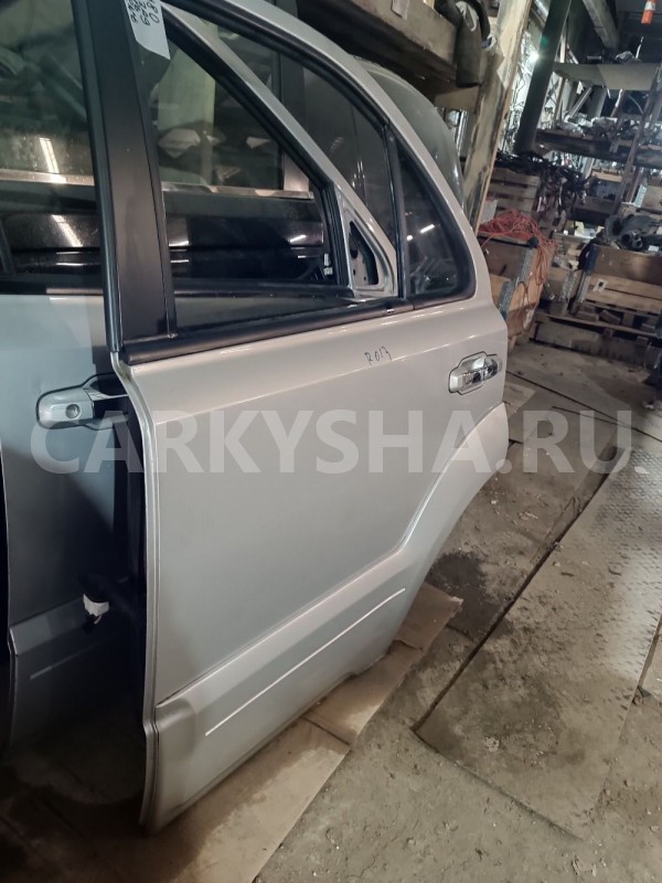 Дверь задняя левая Kia Sorento 
