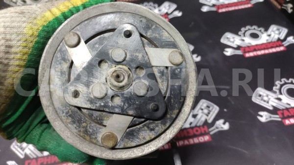 Компрессор кондиционера Ситроен Citroen C4 I NFU Citroen C4 оригинальный номер 9651910980