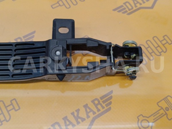Кронштейн ручки двери передний левый Mazda Mazda6 Mazda 6 