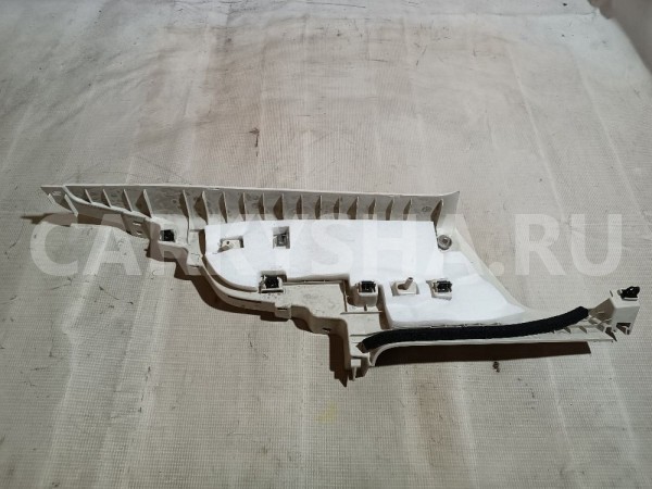 Обшивка задней стойки крыши правая Ford Mondeo 