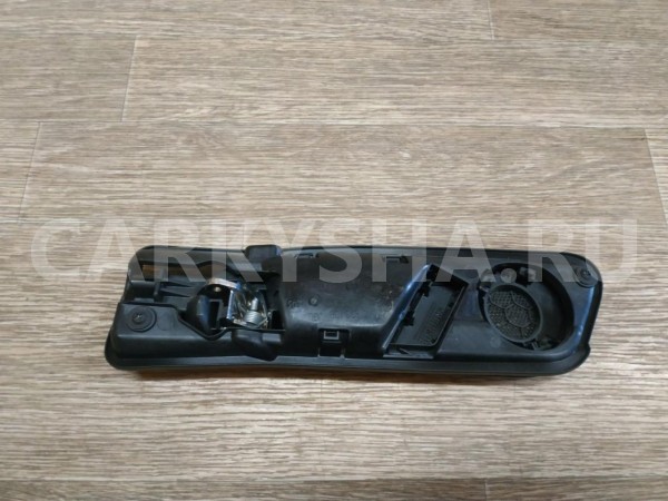 Ручка двери задней внутренняя правая Volkswagen Tiguan 