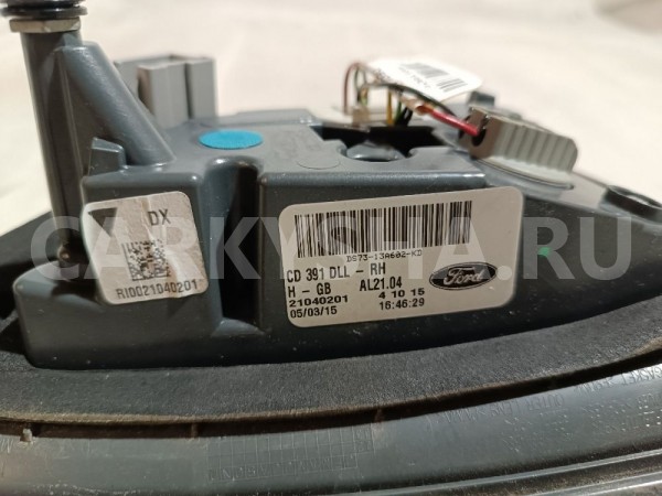 Фонарь задний внутренний правый Ford Mondeo 