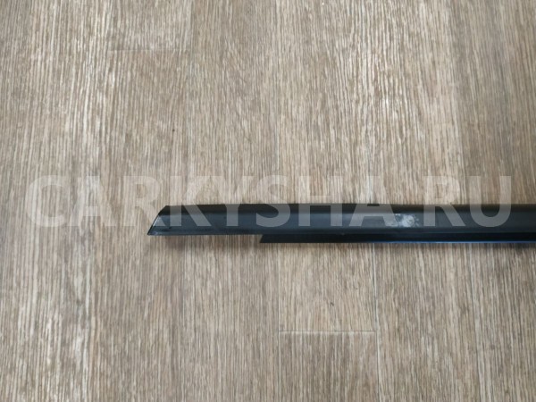 Накладка стекла заднего правого Ford Focus 