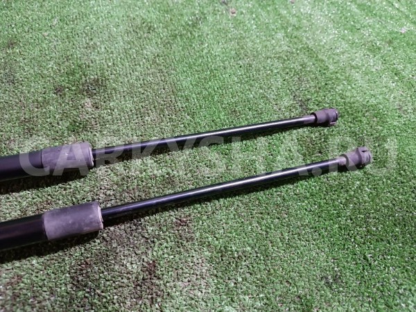 Амортизаторы двери багажника к-кт Rover 200 оригинальный номер BHE140010