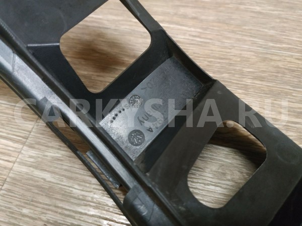 Кронштейн заднего бампера правый Volkswagen Tiguan 