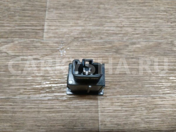 Кнопка многофункциональная Toyota Avensis 