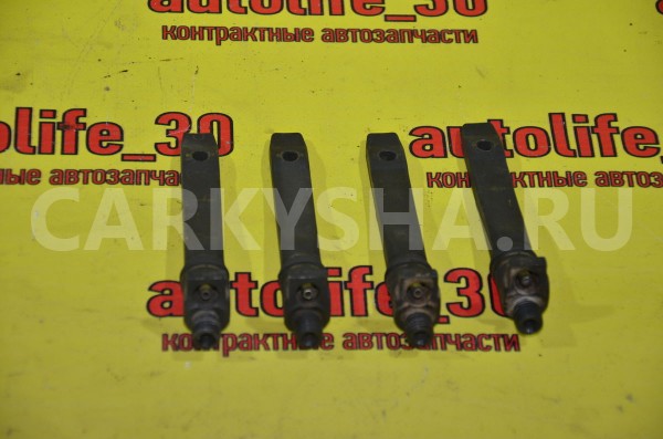 Форсунка инжекторная механическая Opel Zafira оригинальный номер 90573868